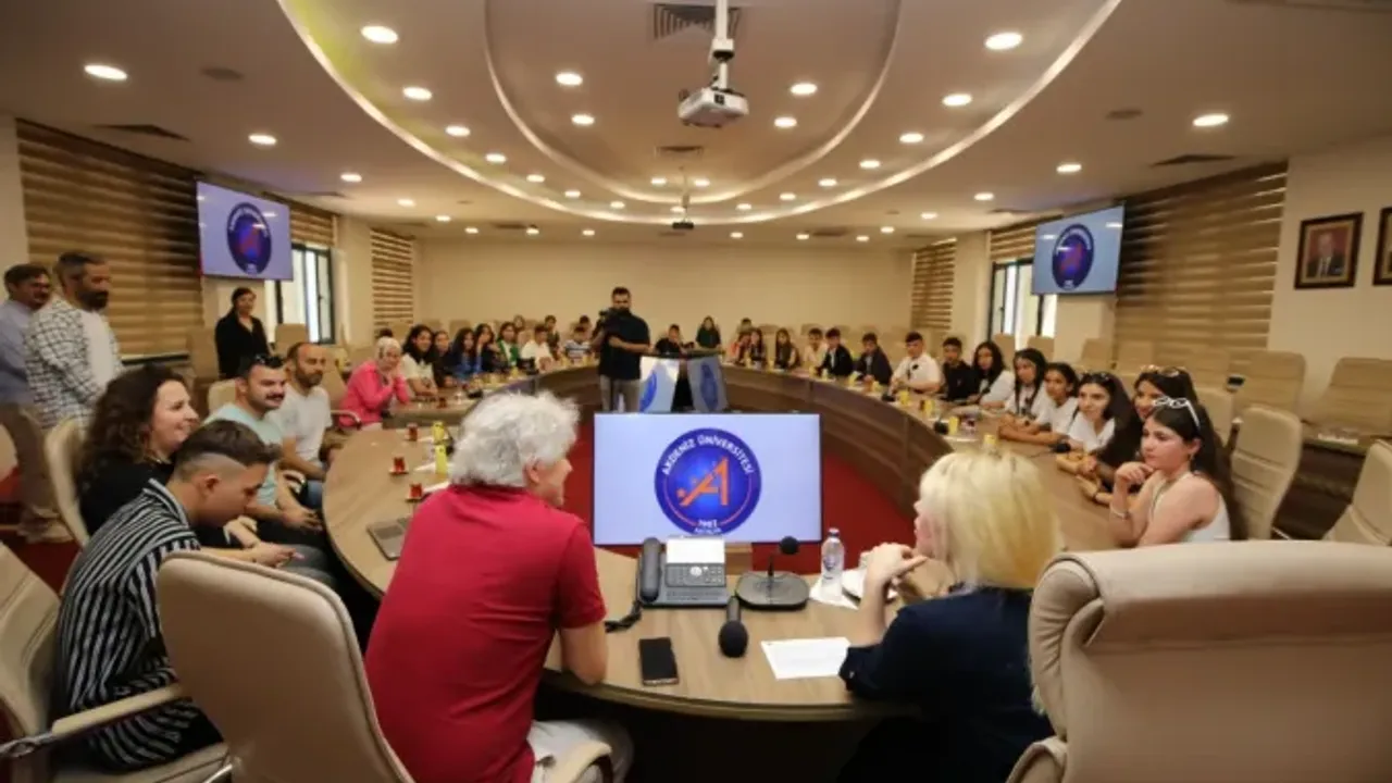 "Kafa nakli bir gün mümkün olabilir"