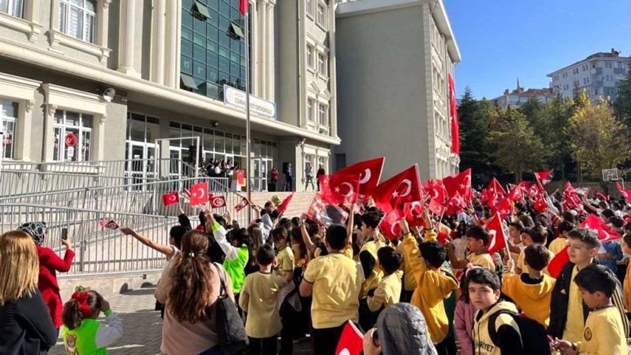Bakın Kırşehir’de kaç öğrenci sıra başına geçti!