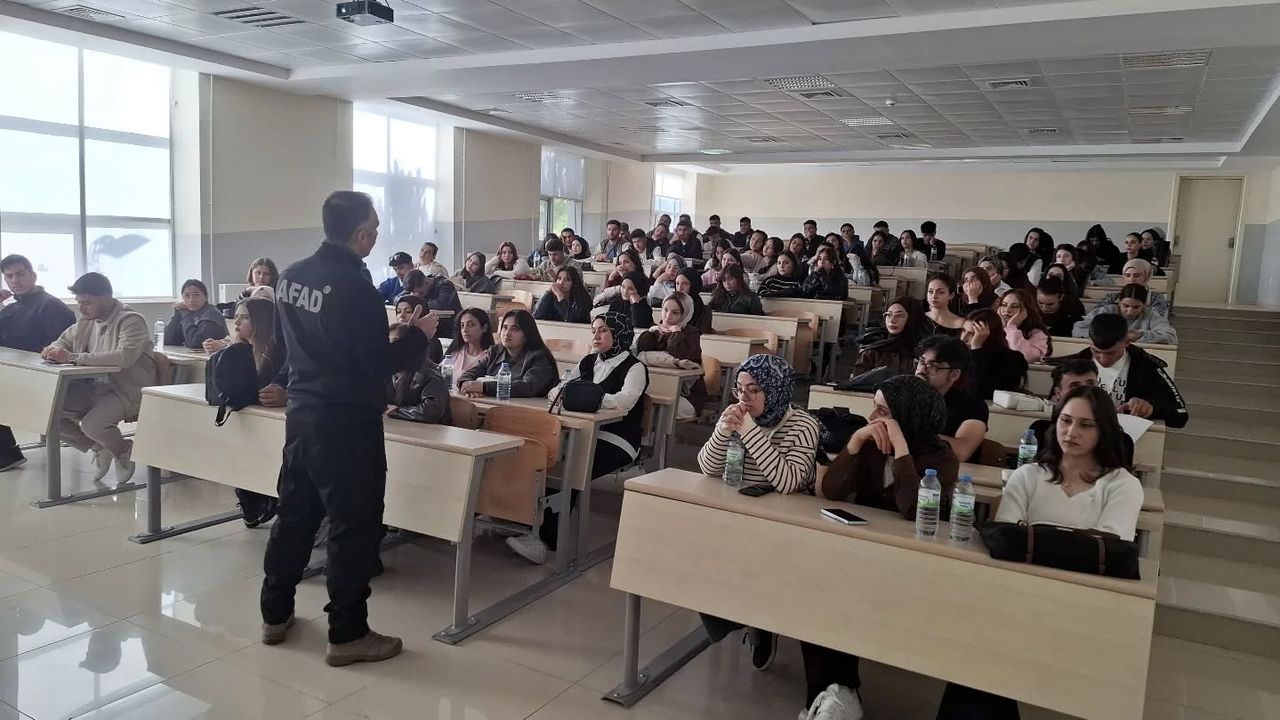 AFAD’dan öğrencilere afet bilinci uyarısı: “İlk 72 saat hayati önem taşıyor”