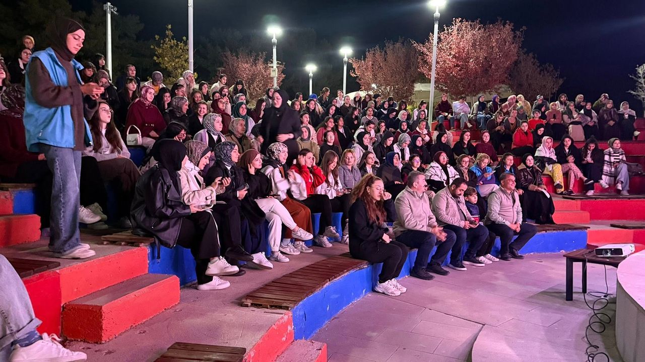 Farklı illerden Kırşehir’e gelen gençler, kariyer ve motivasyon rüzgarıyla buluştu