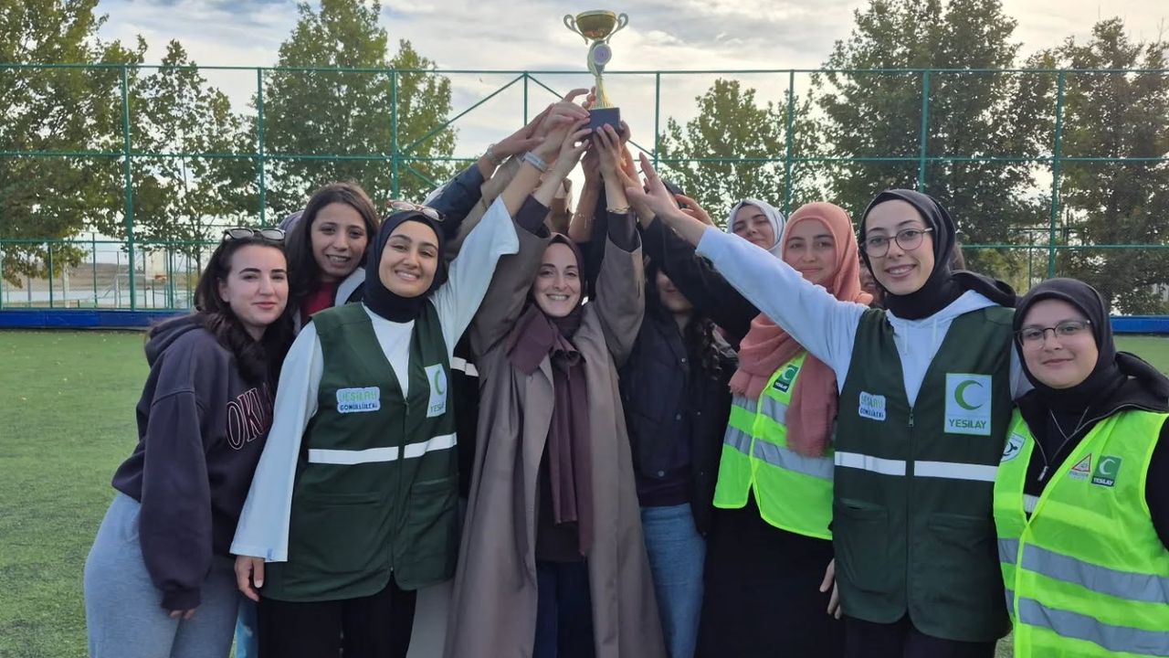 Gençler Kırşehir’de sağlıklı yaşamla tanıştı