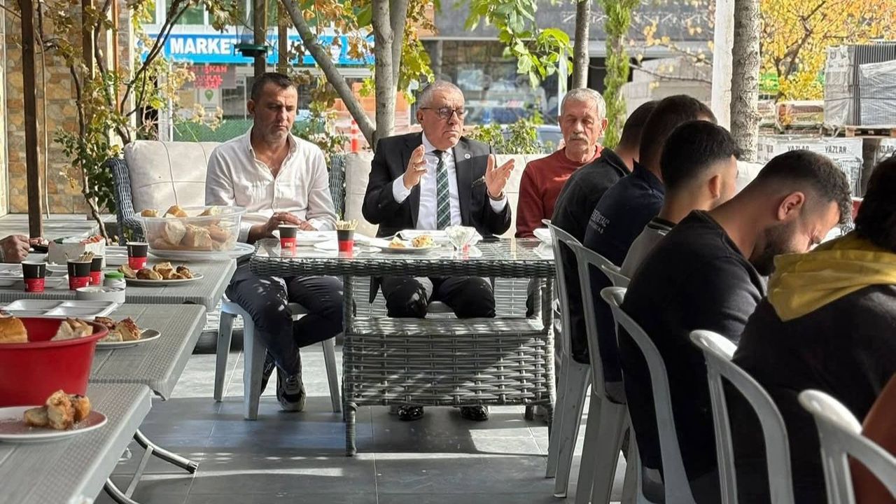 Kırşehir’de esnaflarla t*rörsüz Türkiye söyleşisi