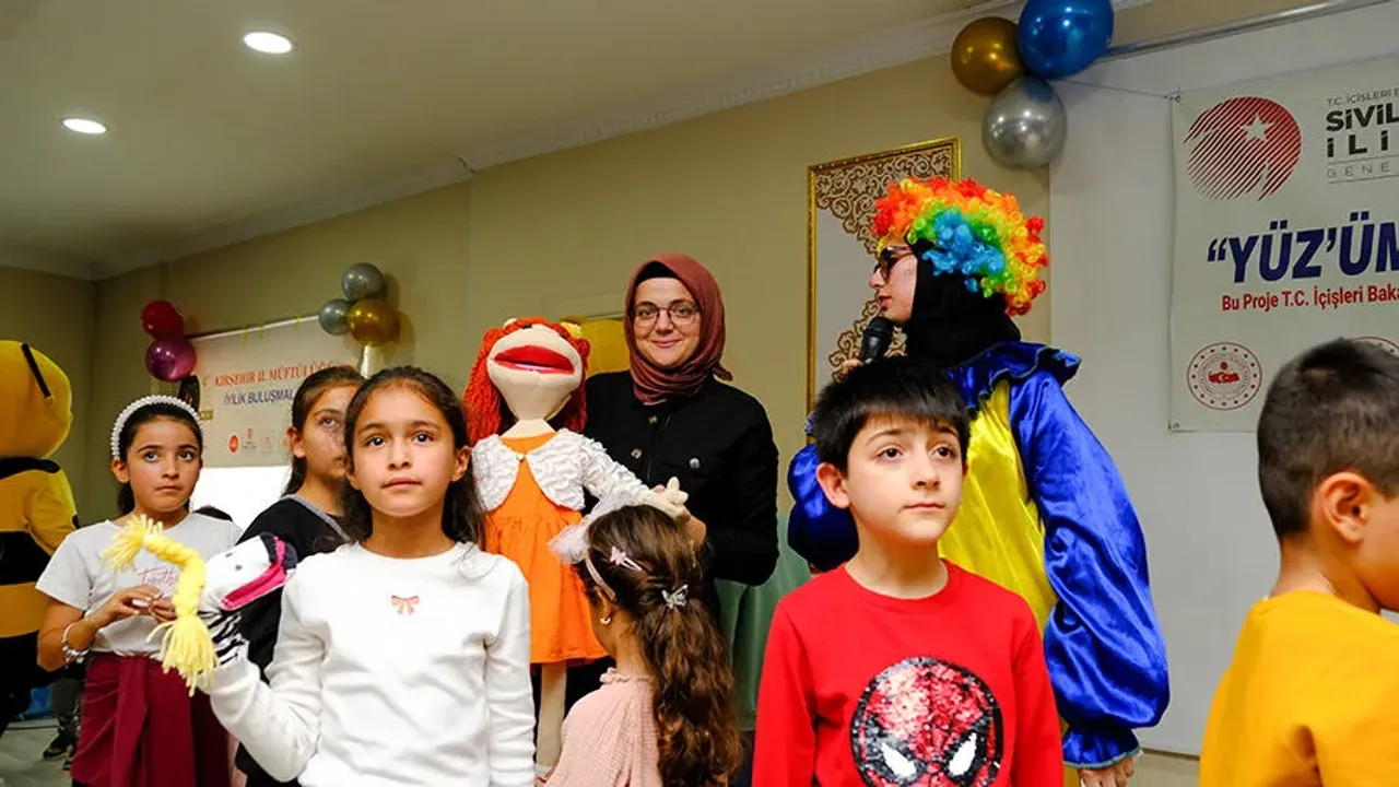 Vantrolog ve Palyaço gösterisi miniklerle buluştu!