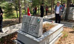Başkan Göçmen, Şehitlerimizin Kabirlerini Ziyaret Etti