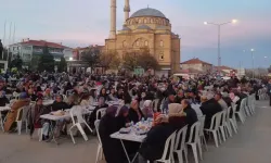 Kaman'da gönüllerin buluştuğu iftar sofrası