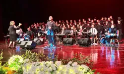 Liseli öğrencilerden muhteşem konser