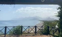 Havalar ısındı Kırşehirliler Antalya'ya akın etti