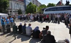 Kırşehirli hacı adayları dualarla yola çıktı