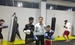 Kaymakam, Kick Boks yaptı!