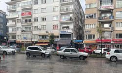 Yağış, trafiği olumsuz etkiledi