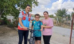 Çocukların sevinçleri gözlerinden okunuyordu