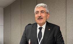 Özdemir, 81 ilden gelen delegelerin desteğiyle güven tazeledi