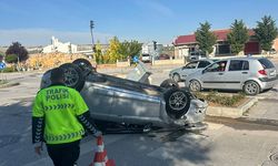 Direksiyon hakimiyetini kaybetti, araç ters döndü