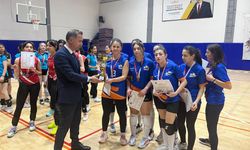 Kırşehir’de Şehit Fırat Yılmaz Çakıroğlu anısına kadınlar voleybolunda kıyasıya mücadele