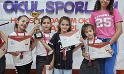 Kırşehir  Bil Koleji satrançta ödülle döndü!