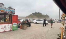 Turistik ilçede fırtına tozu dumana kattı