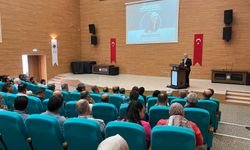 Bakan Yardımcısı Yelkenci, Kırşehir’de konferans verdi