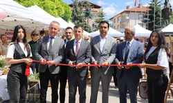 Kaman Cumhuriyet Meydanı’nda öğrenmenin izleri sergilendi