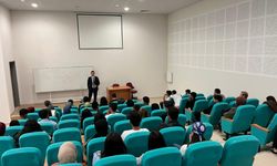 Kaymakam Yeşilbaş, öğrencilerle mülki idareyi konuştu