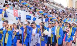 Kırşehir Ahi Evran Üniversitesi’nde mezuniyet heyecanı başladı