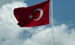 Kışla’da Türk Bayrağı göklere taşındı!