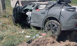 Elazığ’da otomobil şarampole uçtu: 4 yaralı