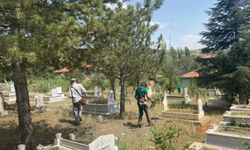 Özbağ’da temizlik ekipleri seferber oldu