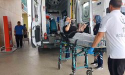 İnegöl’de hafif ticari araç takla attı: 2 yaralı