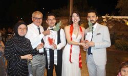 Davetlilere fidan hediye ettiler