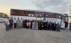 İlahiyat Fakültesi öğrencileri umreye uğurlandı