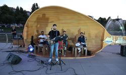 Kırşehir’in sıcak akşamı Niha Band’la canlandı