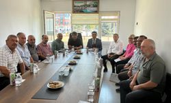 Şenlik, Kırşehir’de tarımın geleceği için çiftçilerle görüştü