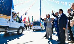 Esnaf İş Kolları Konvoyu şehri renklendirdi