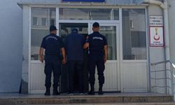 Mucur’da firari FETÖ şüphelisi cenazede yakalandı