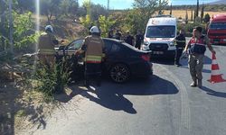 Otomobil devrildi, sürücü yaralandı