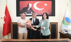 Kırşehir Ahi Evran Üniversitesi Sosyal Bilimler Yüksekokulu’nda bayrak değişimi