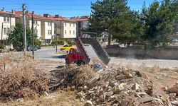 Kırşehir’de kaçak moloz dökümü suçüstü yakalandı