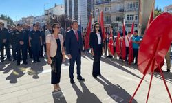 Mucur’da İlköğretim Haftası çelenk töreniyle başladı