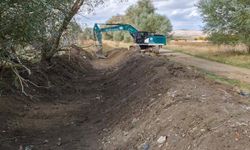 O köyde dere ıslahı ve temizlik çalışmaları başladı