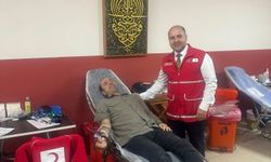 Yavuz, öğretmenlerle buluştu, Kızılaya destek verdi!