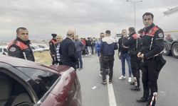 Kırşehir'den giden polisin cenaze konvoyuna saldırı!