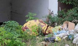Boş araziye düşen şüpheli paketin içinden çöp çıktı