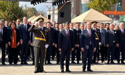 Cumhuriyet’in 102. Yılı Kırşehir’de gurur ve coşkuyla başladı