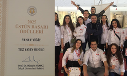 Kırşehirli Akademisyen üstün başarı ödülü ile gururlandırıldı