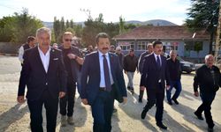Kırşehir’de vatandaşların sesi dinlendi, köy yolları yenilenecek