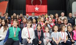 Mucur’da Amatör Spor Haftası “SPORUN ENLERİ” ödül töreni gerçekleşti