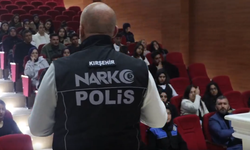 Kırşehir Polisi Çiçekdağı MYO öğrencilerini bilinçlendirdi