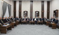 Prof. Dr. Eyüp Debik, Kırşehir’de Ahiliğin ilim ve ahlak boyutunu anlattı