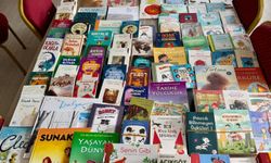 O okul kitaplarla buluştu!