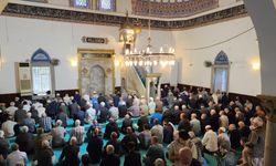 Cuma Hutbesinde şehitlere hüzünlü anma